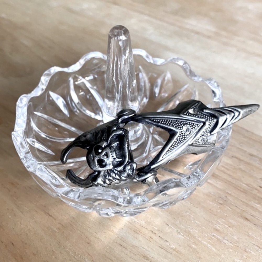 5/$25 Claw Finger Jointed Armour Skull Ring